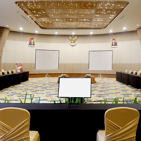The Alana Hotel And Conference Sentul City By Aston Богор Экстерьер фото